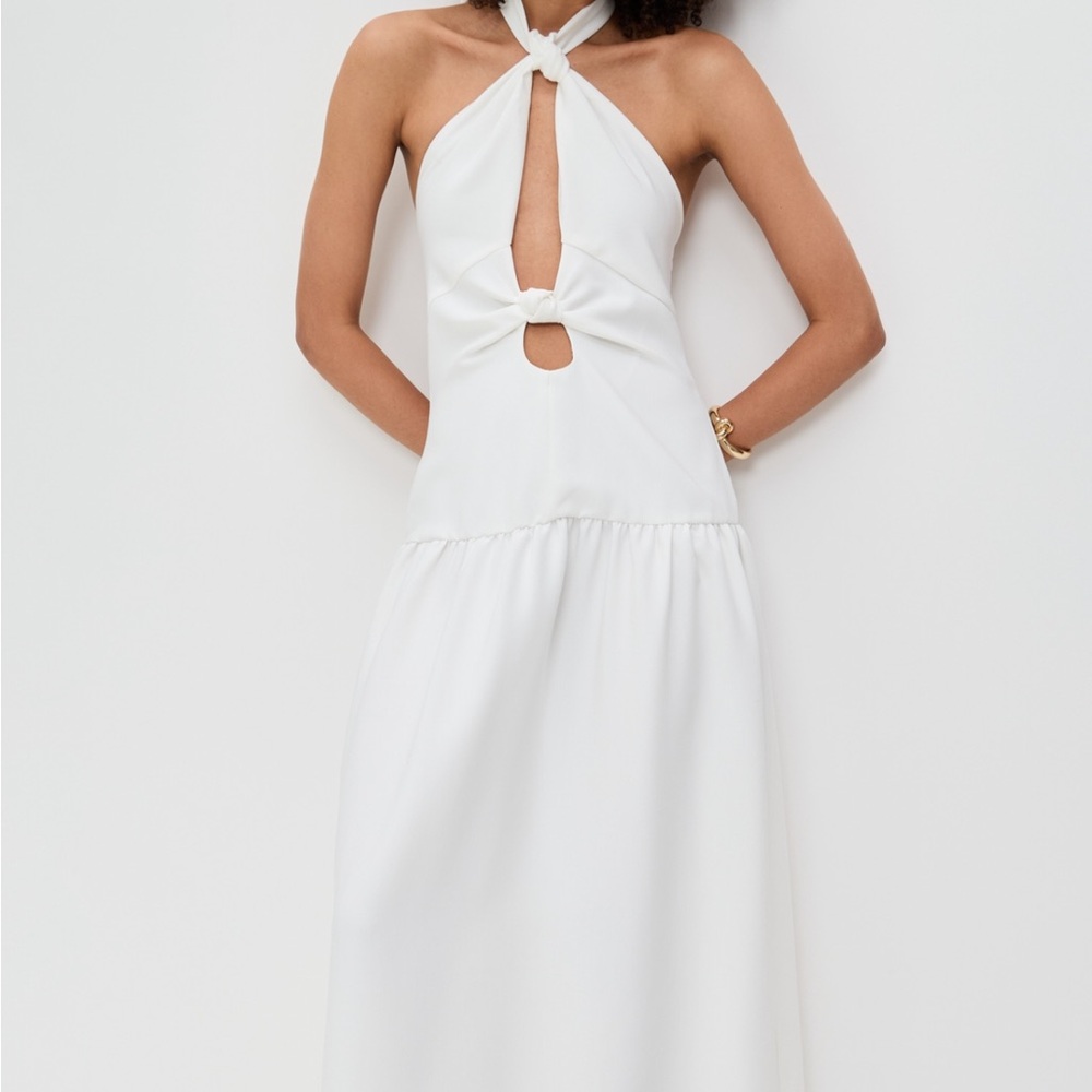 Chic Backless White Dress